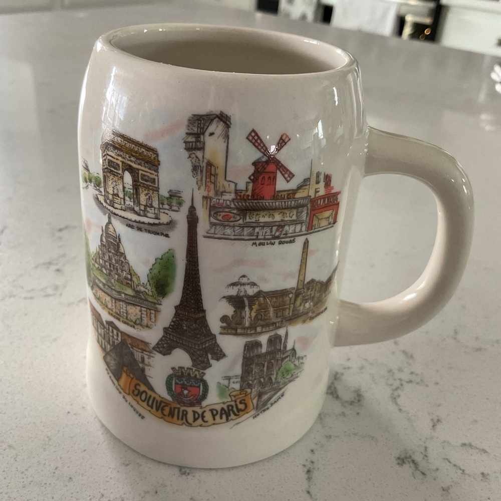 Paris Souvenir Mug “Artertre Paris” Jam Distribution Great Condition